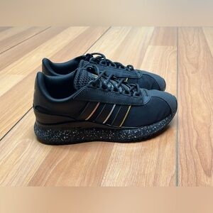 Adidas FY1143 SL Andridge black/gold shoes new size 6 Women’s NWOT